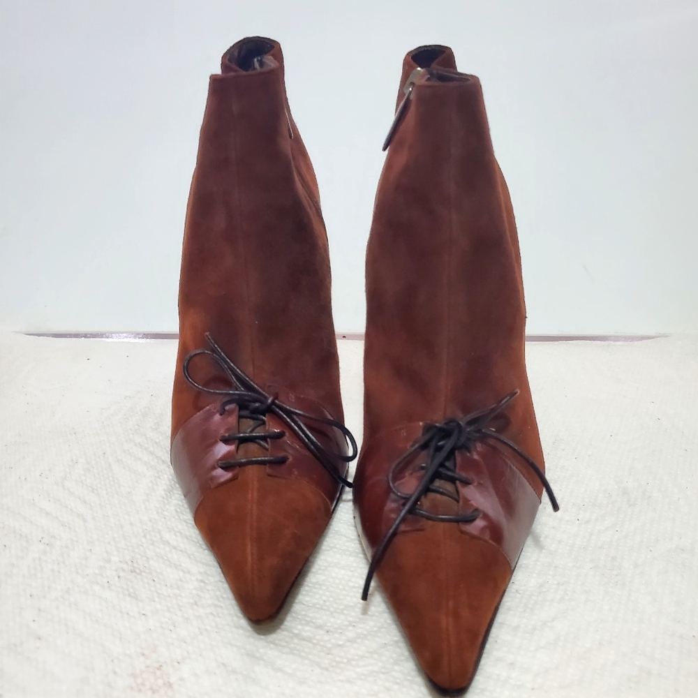 Diego Dolcini Women's Suede Ankle Boots. SIZE 37.